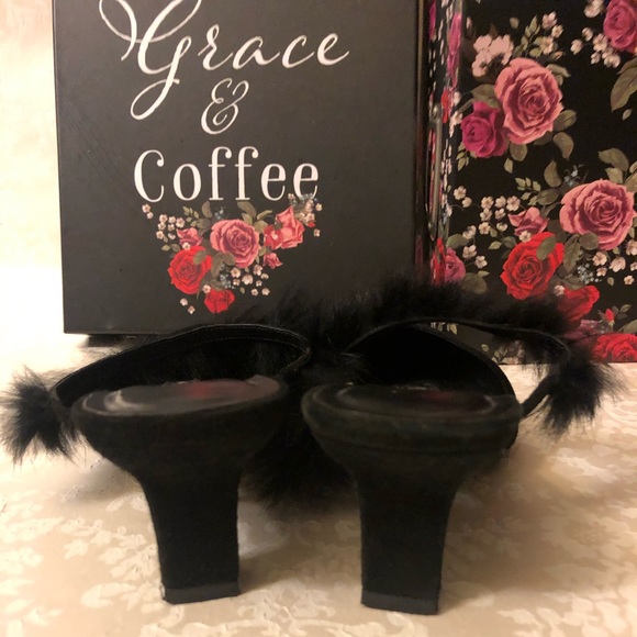 Max Studio Suede Kitten Heels - Picture 4 of 8